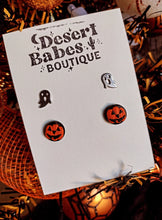 Load image into Gallery viewer, Sml Pumpkin and Ghost Stud Pack